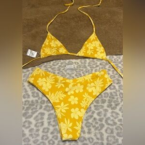 Lokahi Yellow Floral Triangle Bikini set *NWOT*
